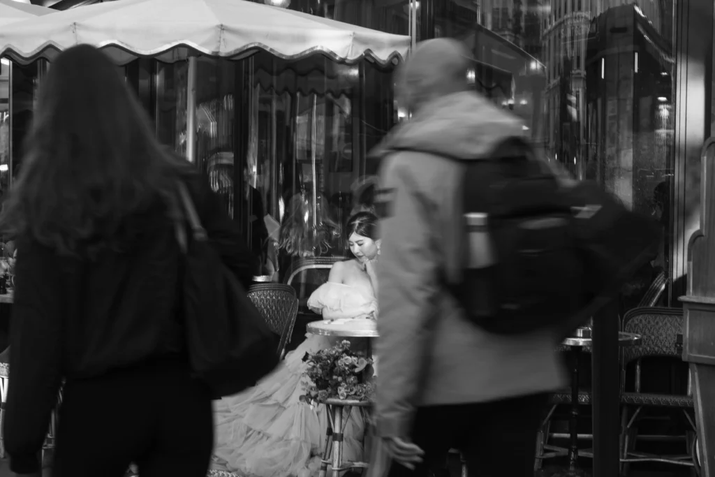 パリ Paris 前撮り ウエディングフォト カフェ モノクロ
